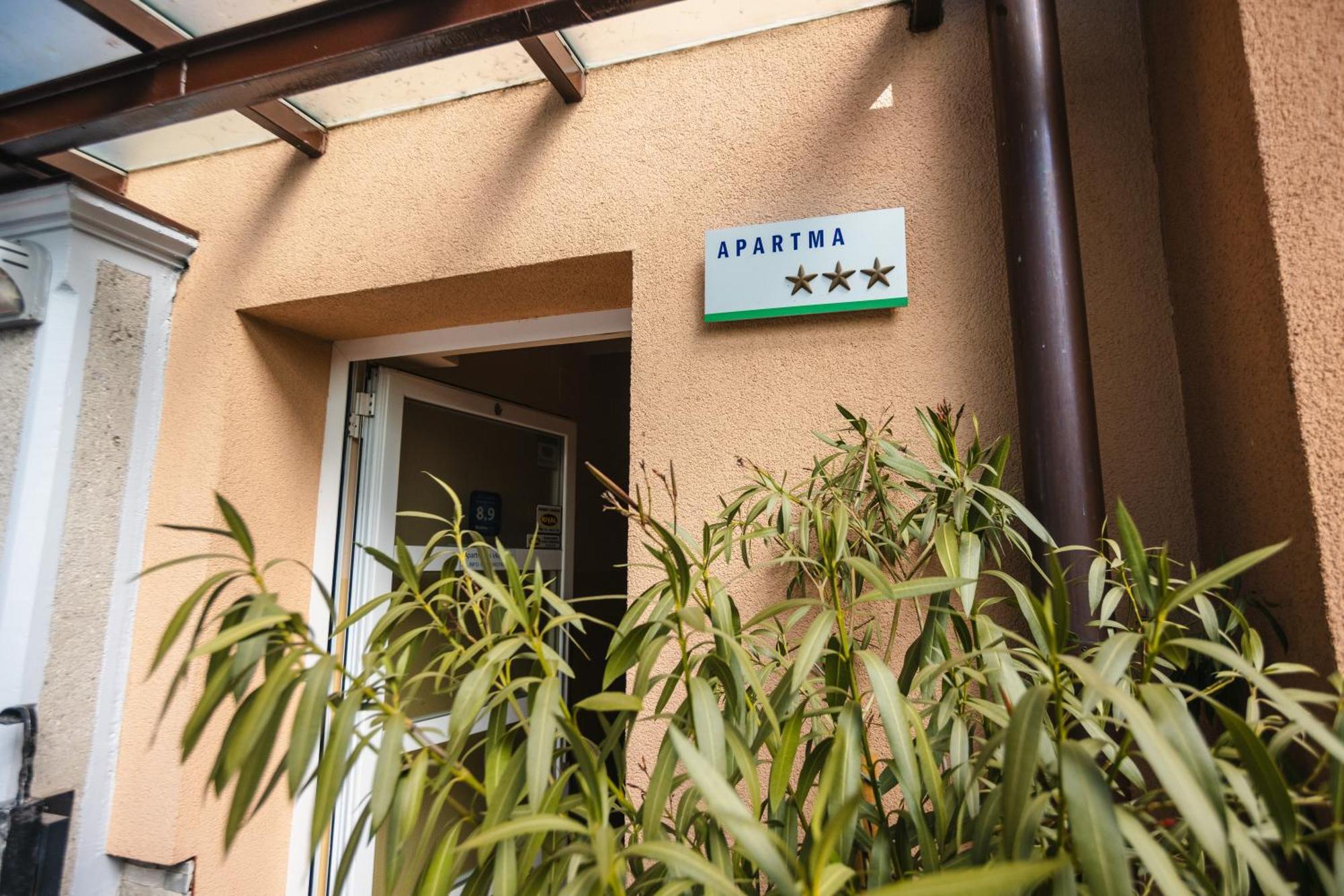 Vila Klara Apartments Λιουμπλιάνα Εξωτερικό φωτογραφία